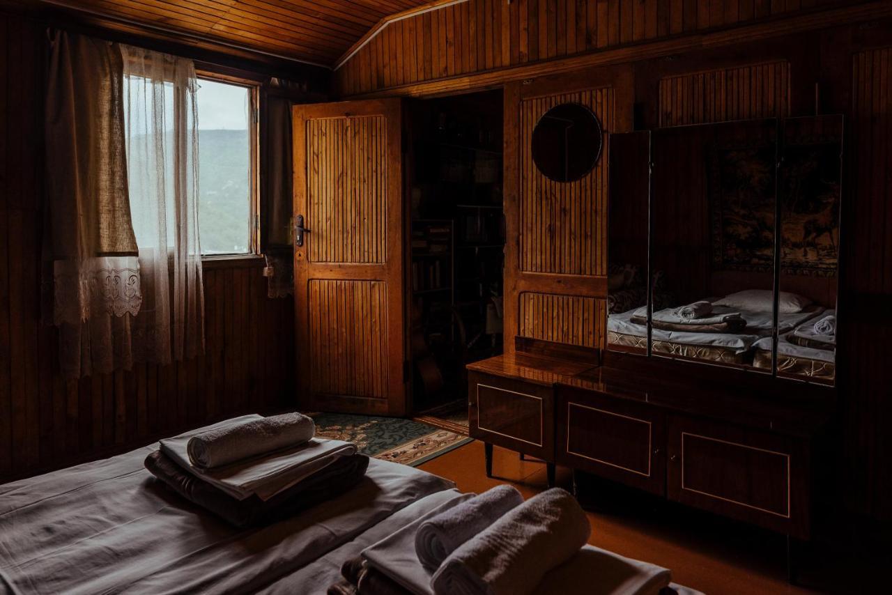 Iris B&B In Debed Canyon 阿拉韦尔迪 外观 照片