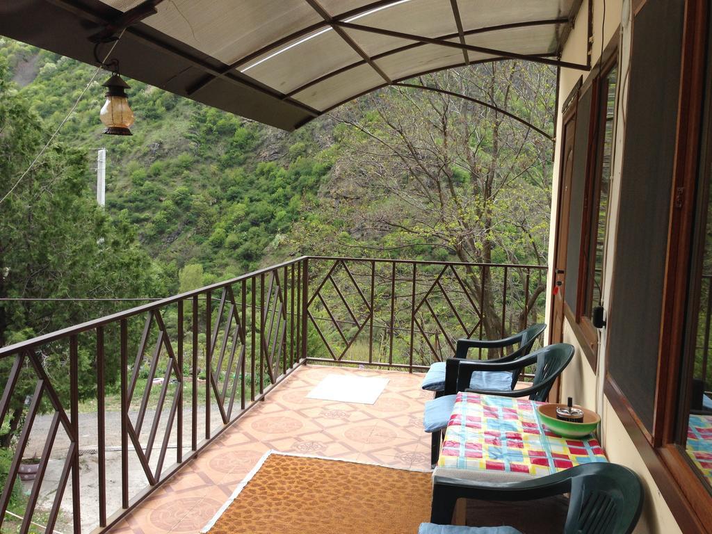 Iris B&B In Debed Canyon 阿拉韦尔迪 外观 照片